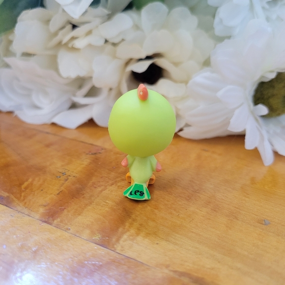 Littlest Pet Shop LPS #1824 Parakeet Bird Green Blue Eyes 2004 - Picture 4 of 12